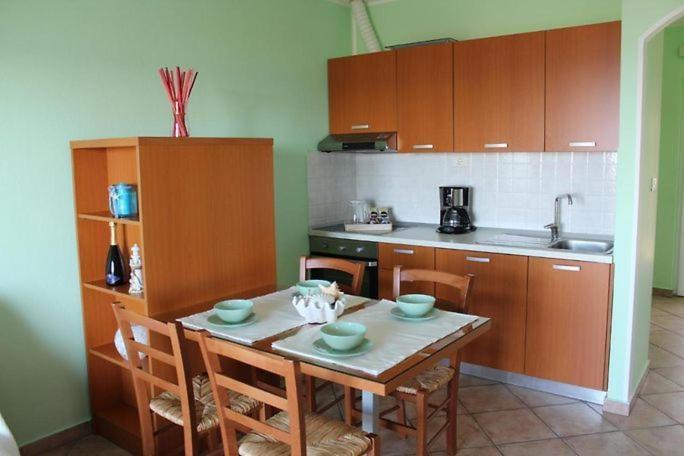 Apartments Ficur With Swimming Pool & Grill, 포르토로즈 외부 사진
